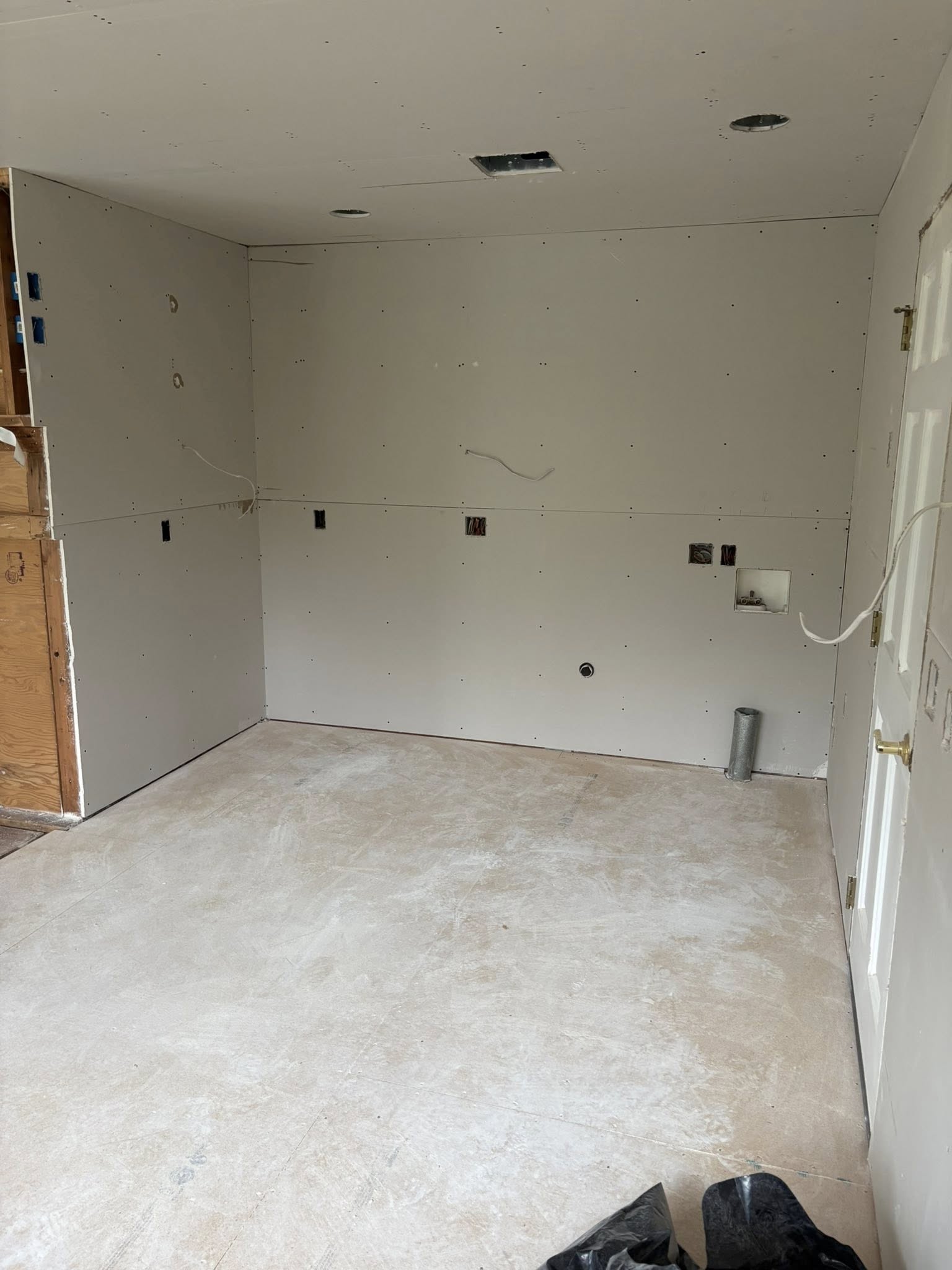 Drywall installation photo 7